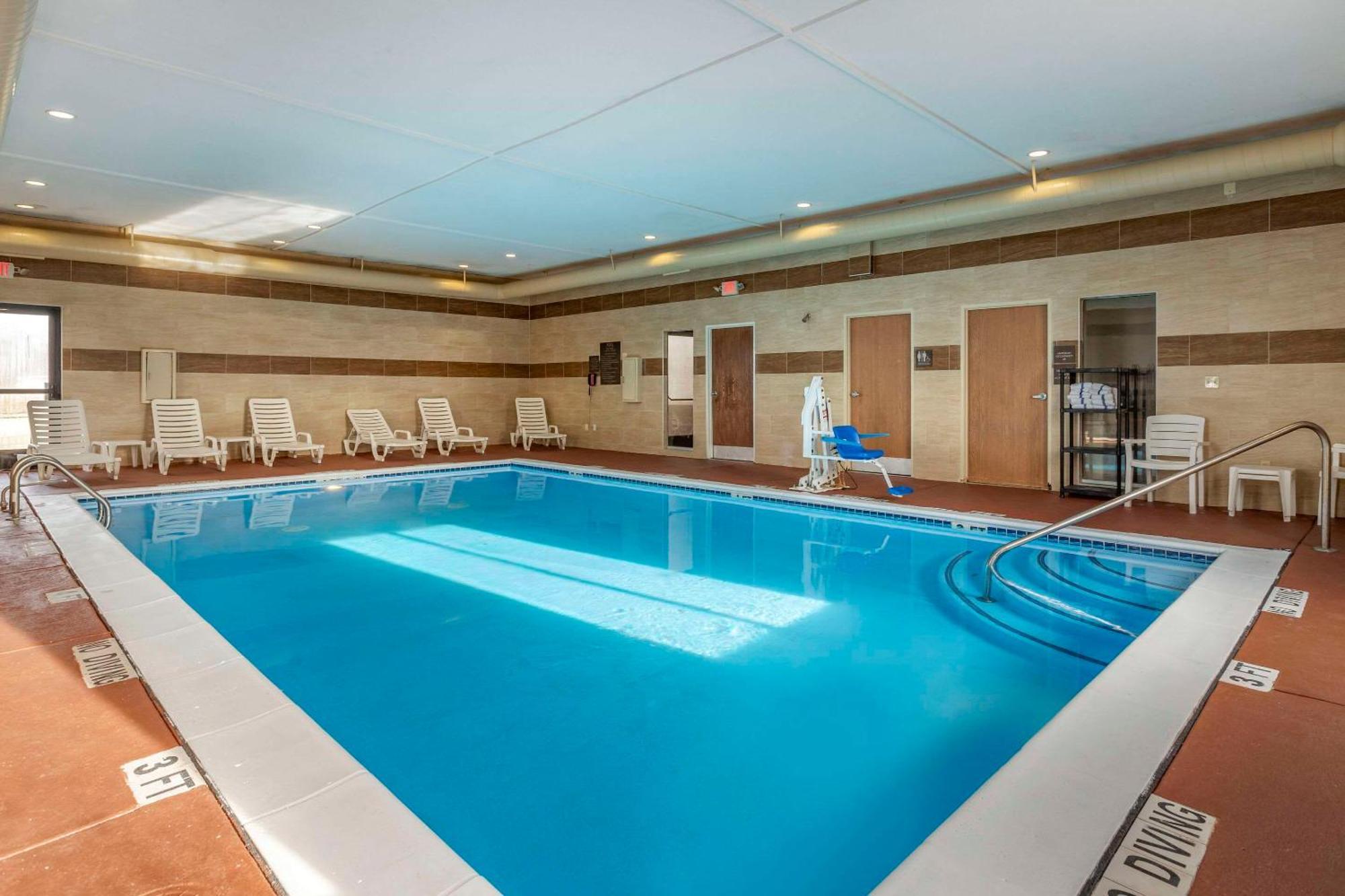 Hotel Comfort Auburn Hills-detroit 3*